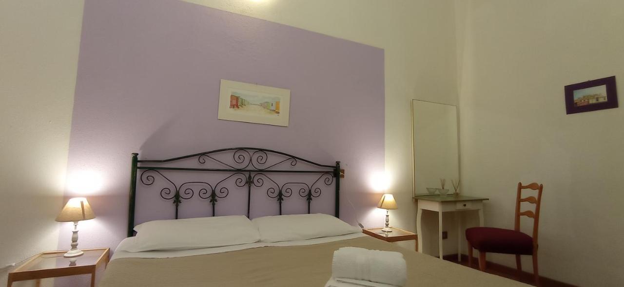 Onlyrooms III - Piazza Jenne Cagliari Exteriör bild