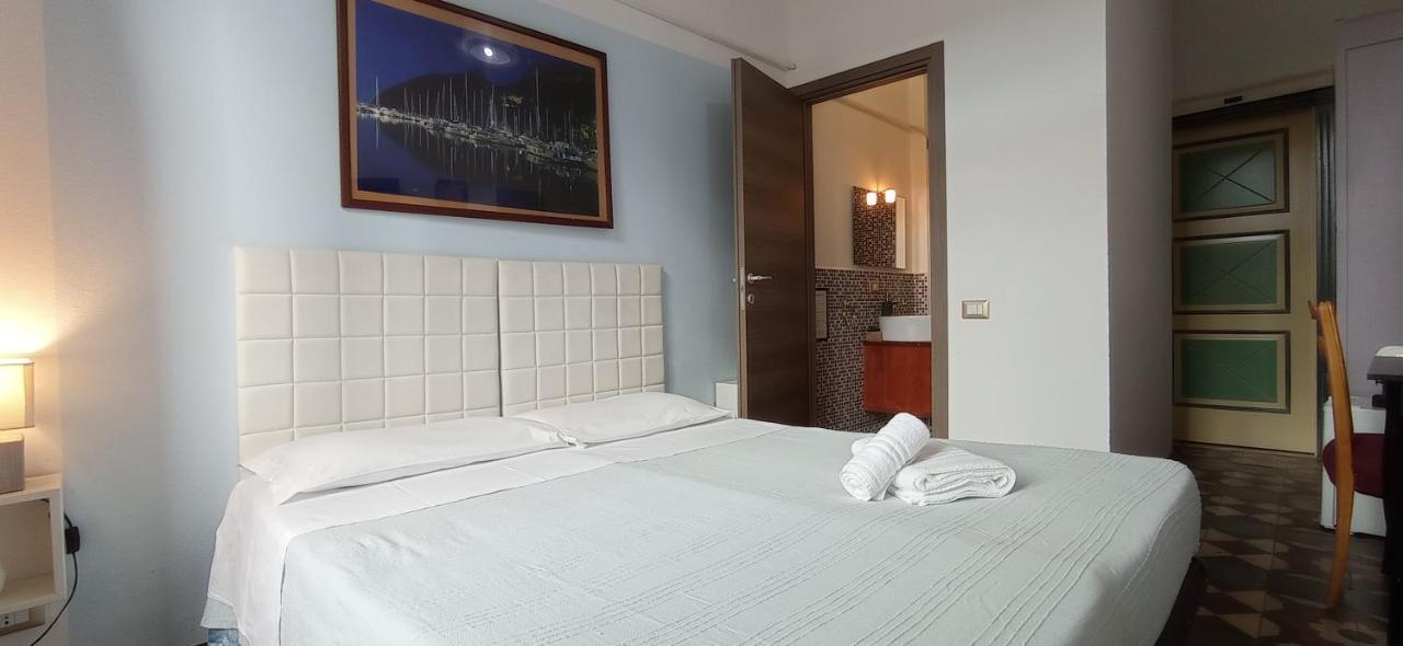 Onlyrooms III - Piazza Jenne Cagliari Exteriör bild
